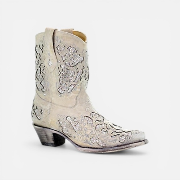 Corral Shoes - Corral women’s off white glitter inlay and crystal accents.